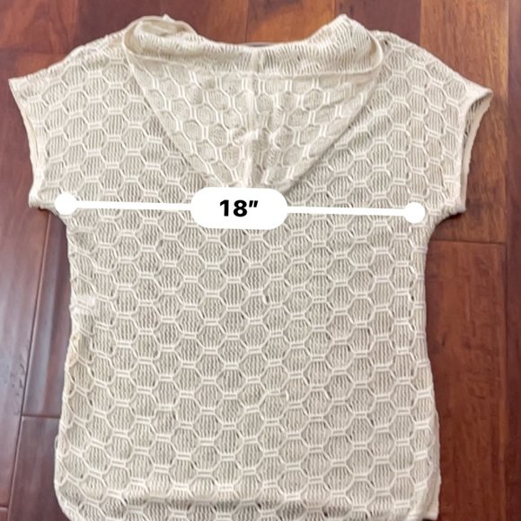 Trina Turk crochet hooded cover up/ kimono S - Picture 6 of 11